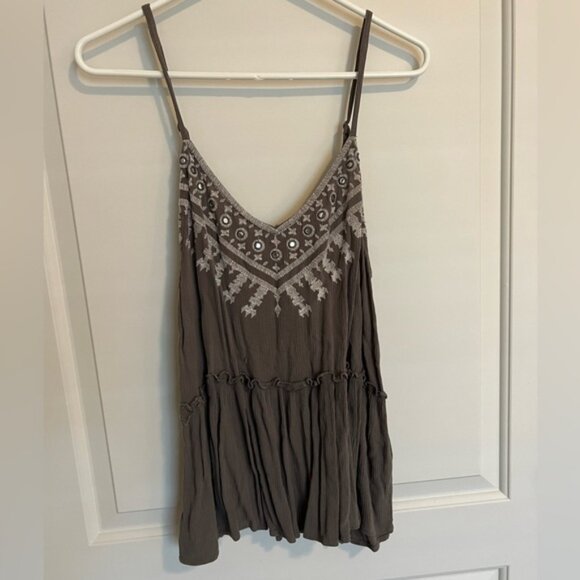 Top - Picture 2 of 8